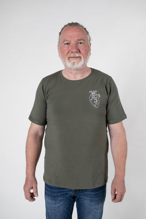 Army triko s lidským srdcem